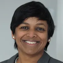 referentin-krishna-sara-helmle